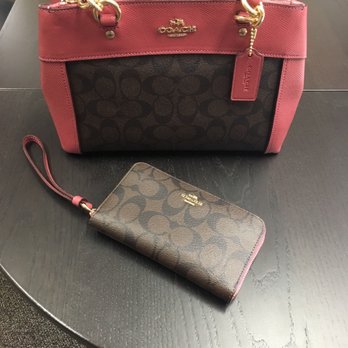 Coach - Accessories Near Me - Auburn Hills, Michigan