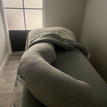 Massage by Yahaira - Pregnancy pillow - Massage Therapy Near Me - Hawthorne, California