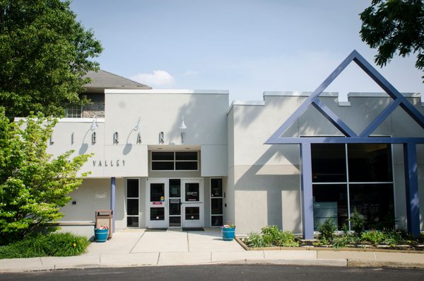 HUNTINGDON VALLEY LIBRARY - Updated January 2026 - 625 Red Lion Rd ...