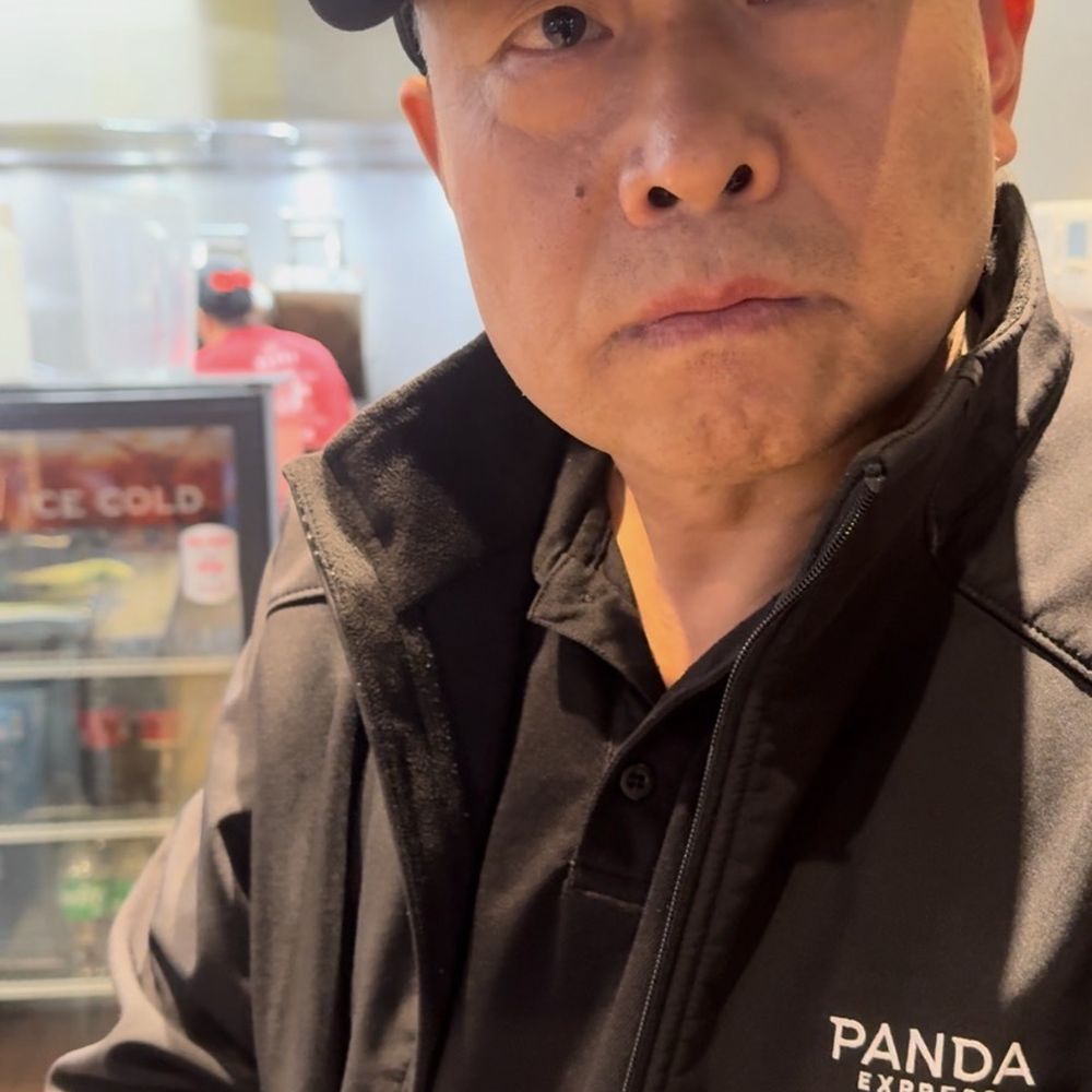 Panda Express - This guy looks like he wants to kill me for trying to get my food. - Chinese Near Me - Prescott Valley, Arizona Panda Express - This guy looks like he wants to kill me for trying to get my food. - Chinese Near Me - Prescott Valley, Arizona