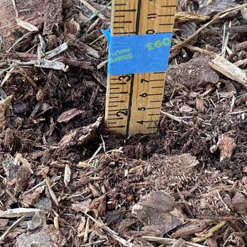 Lee's General Landscaping and Yard Clean Up - 1 - 1.5 inch depth coverage - Landscaping Near Me - Seattle, Washington Lee's General Landscaping and Yard Clean Up - 1 - 1.5 inch depth coverage - Landscaping Near Me - Seattle, Washington