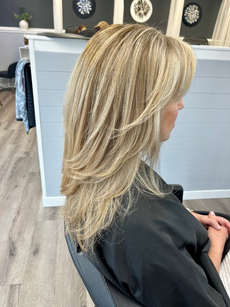 BEACH WAVES SALON Updated August 2024 12 Photos 2400 Long Beach