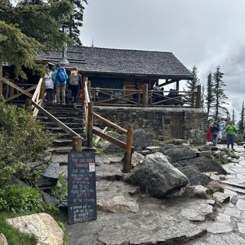Lake Agnes Tea House - Cafe - Cafes Near Me - Calgary, Alberta Lake Agnes Tea House - Cafe - Cafes Near Me - Calgary, Alberta