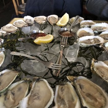 Mar's - Oysters - New American Near Me - Astoria, New York