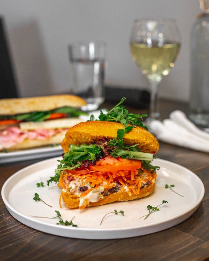 L’ODIKA 37 Photos 1845 Blvd Lemire, Drummondville, Quebec