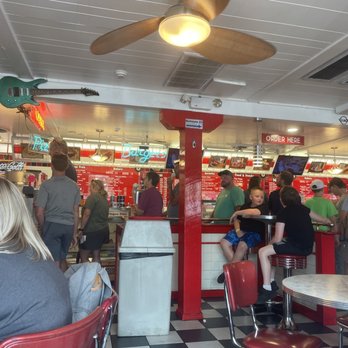 Cakes & Creams - Line to order - Pizza Near Me - Branson, Missouri Cakes & Creams - Line to order - Pizza Near Me - Branson, Missouri