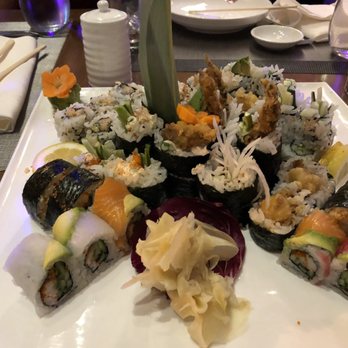 Maiko Sushi - DDO - Maki rolls : Rainbow, Spider crab, Lobster, Yellow fin fish, Tempura Shrimp, cucumber, avocado - Sushi Bars Near Me - Dollard-des-Ormeaux, Quebec