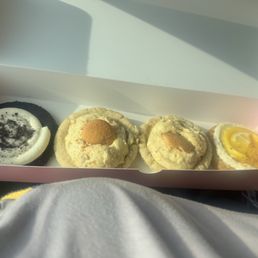 Oreo cookie, banana pudding cookie, lemon cookie