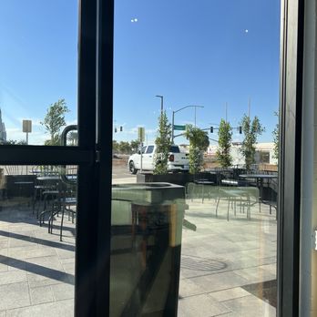 Hooligan’s Coffeehouse - Outside sitting patio - Coffee & Tea Near Me - Mesa, Arizona