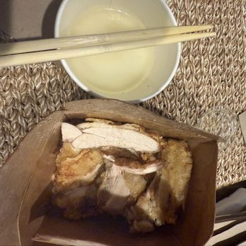 Cluck2Go - 服務員忘記放鹹菜⋯⋯ I drove all the way here and they forgot to put the side dishes... how can they forget since all the fried chicken gets one? - Hainan Near Me - Rowland Heights, California Cluck2Go - 服務員忘記放鹹菜⋯⋯ I drove all the way here and they forgot to put the side dishes... how can they forget since all the fried chicken gets one? - Hainan Near Me - Rowland Heights, California
