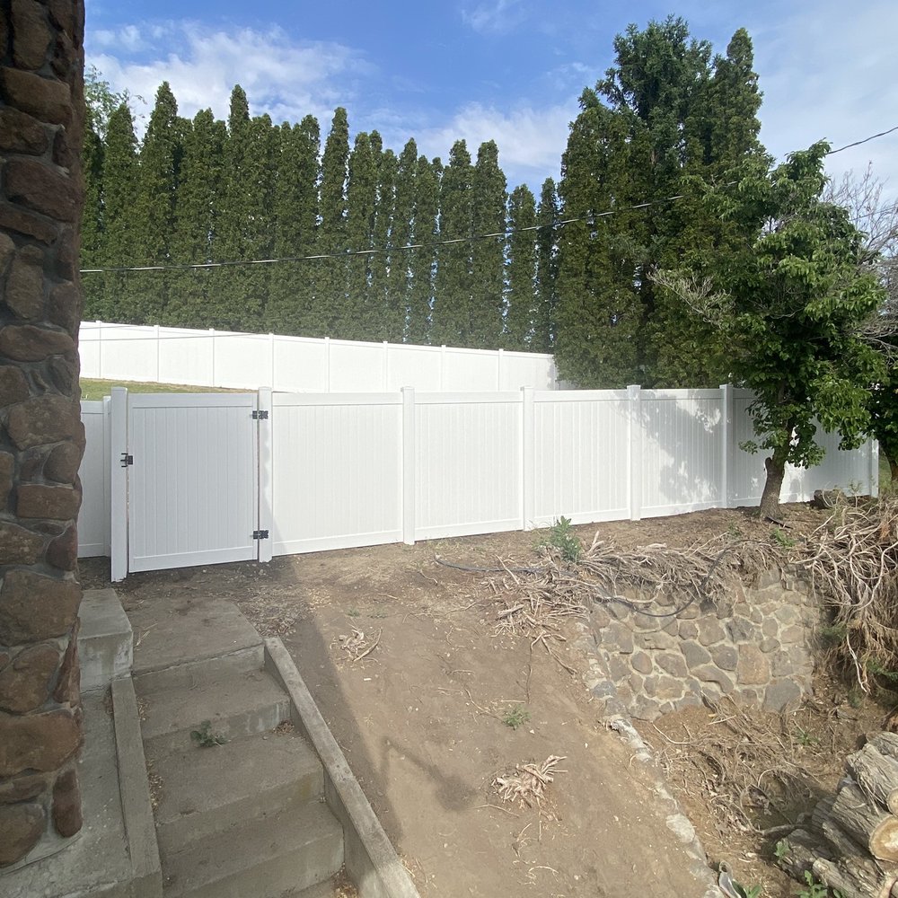 Absolute Fencing - Fences & Gates Near Me - Granger, Washington