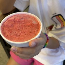 Strawberry ice cream Strawberry ice cream