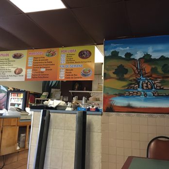 El Rey De Oros - Cute decor! - Mexican Near Me - Tampa, Florida El Rey De Oros - Cute decor! - Mexican Near Me - Tampa, Florida