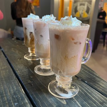 Yellow King Brews - Lattes - Coffee & Tea Near Me - Wallingford, Connecticut Yellow King Brews - Lattes - Coffee & Tea Near Me - Wallingford, Connecticut