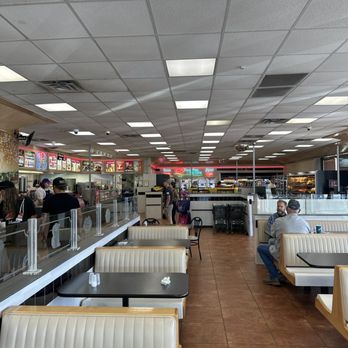 Braum's Ice Cream & Dairy Stores - Ice Cream & Frozen Yogurt Near Me - Ardmore, Oklahoma Braum's Ice Cream & Dairy Stores - Ice Cream & Frozen Yogurt Near Me - Ardmore, Oklahoma
