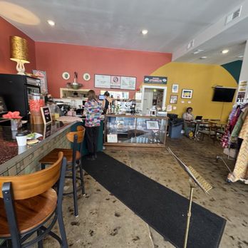 Good Strangers - Bar area, cash register, retail, seating - Coffee & Tea Near Me - St. Louis, Missouri