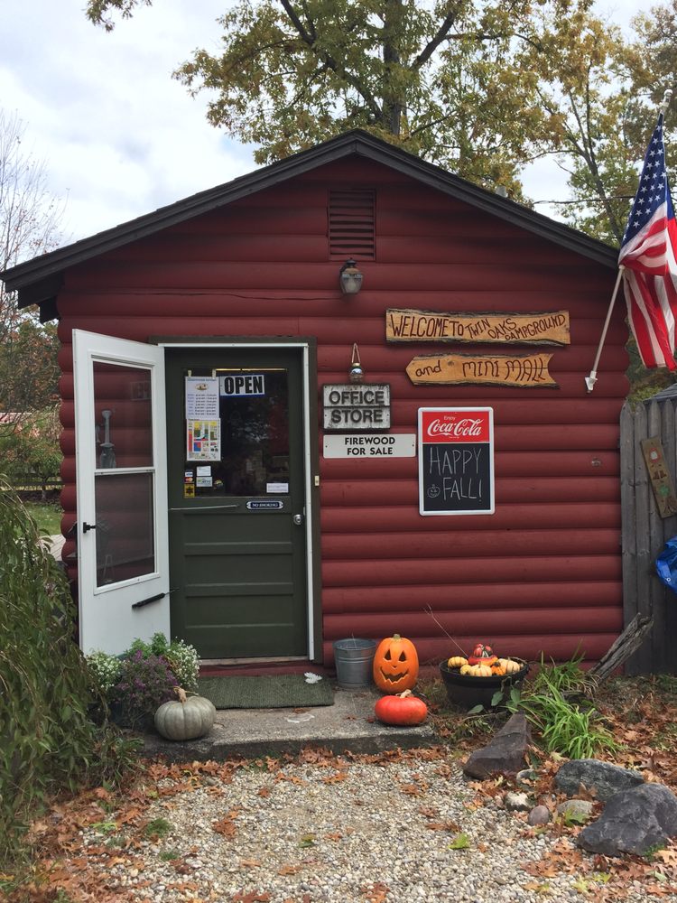 TWIN OAKS CAMPGROUND & CABINS 22 Photos & 10 Reviews Campgrounds