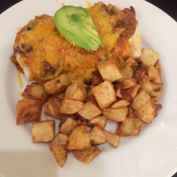 Bea Bea's - Chili burrito - Coffee & Tea Near Me - Burbank, California