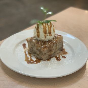 The Red Grape - Banana bread pudding with vanilla ice cream & caramel drizzle.. my favorite! - Pizza Near Me - Sonoma, California The Red Grape - Banana bread pudding with vanilla ice cream & caramel drizzle.. my favorite! - Pizza Near Me - Sonoma, California