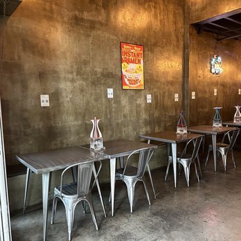 Boba Bear - inside seating - Juice Bars & Smoothies Near Me - Los Angeles, California