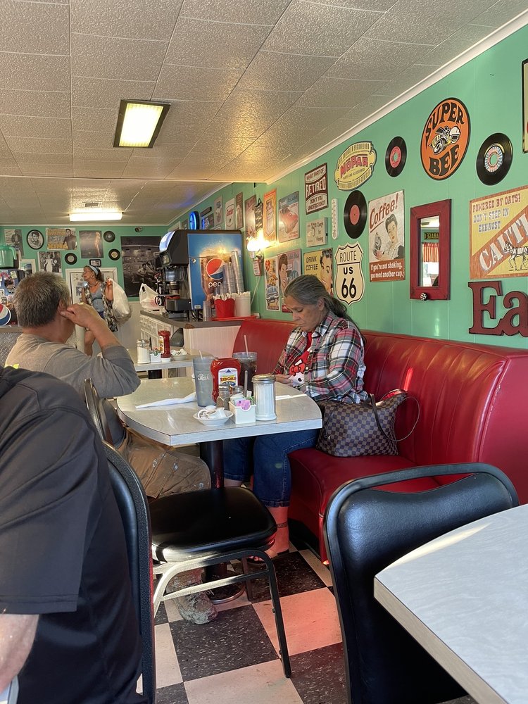 North Main Street Diner Logo