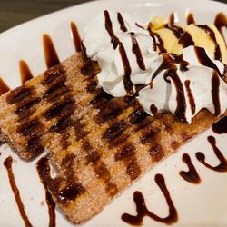 El Cantarito Bar & Grill - Churros