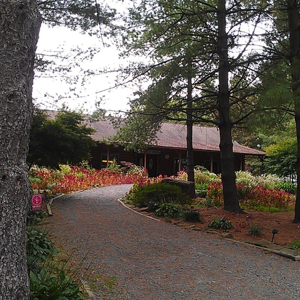 Hidden Brook Winery - Wineries Near Me - Leesburg, Virginia Hidden Brook Winery - Wineries Near Me - Leesburg, Virginia