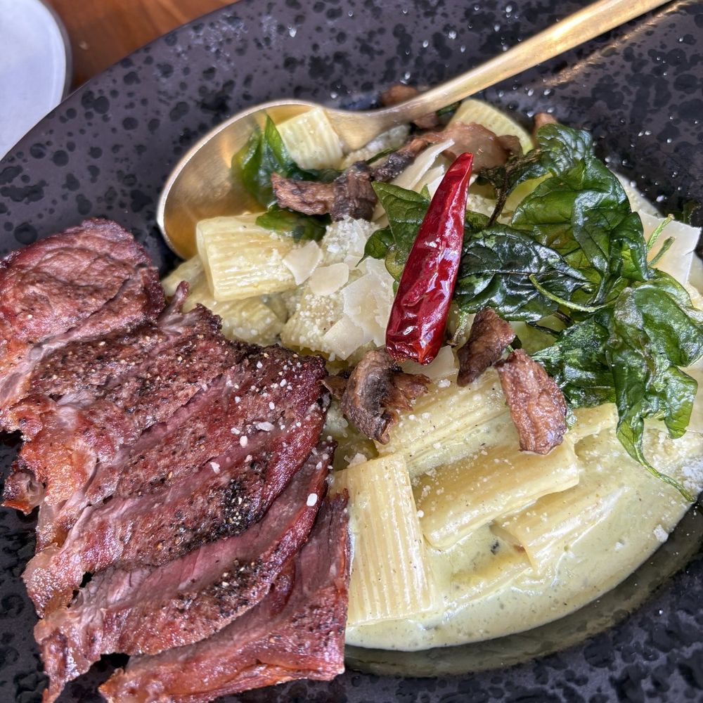 Black Ruby - Green Curry Cream Pasta - Asian Fusion Near Me - Cambridge, Massachusetts