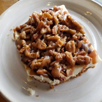 Red Dessert Dive - Turtle cheesecake - Desserts Near Me - Houston, Texas