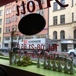 Aroti