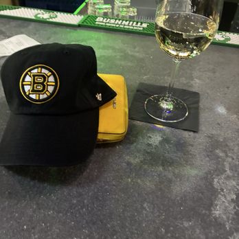 Scores - Sports Bars Near Me - Boston, Massachusetts