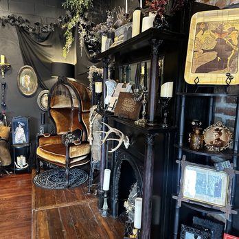 Saturn Return - Used, Vintage & Consignment Near Me - Richmond, Virginia Saturn Return - Used, Vintage & Consignment Near Me - Richmond, Virginia