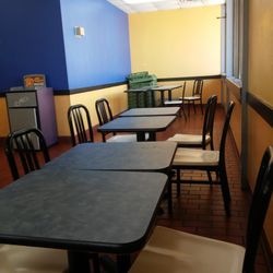 Burger King - Disorganized back of store