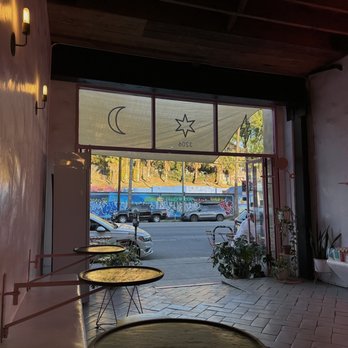 Dayglow - the outside of a restaurant with tables and chairs - Coffee & Tea Near Me - West Hollywood, California