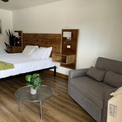 Americas Best Value Inn by the River Hot Springs - Much needed space after 4 days on the motorcycles