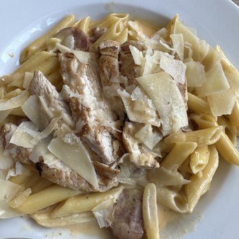 Rusk Kitchen & Bar - Cajun Chicken Alfredo. Not very spicy which i appreciated - Cocktail Bars Near Me - Cincinnati, Ohio Rusk Kitchen & Bar - Cajun Chicken Alfredo. Not very spicy which i appreciated - Cocktail Bars Near Me - Cincinnati, Ohio