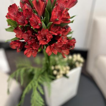 Flowers For Dreams - Florists Near Me - Chicago, Illinois
