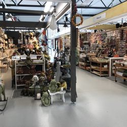 Soppakeittiö - Some of the surroundings, this place looks like Anaheim packing district