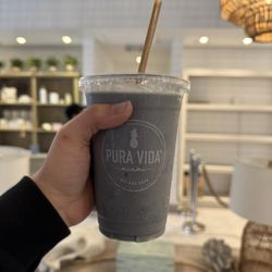 Pura Vida Miami - Coco azul smoothie