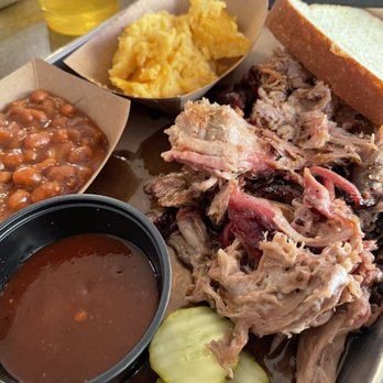 Beartooth Barbecue - Pulled pork - Barbeque Near Me - West Yellowstone, Montana Beartooth Barbecue - Pulled pork - Barbeque Near Me - West Yellowstone, Montana