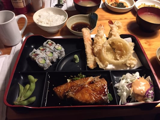 Sushi Box by null