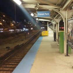 Illinois Medical District Blue Line Station
