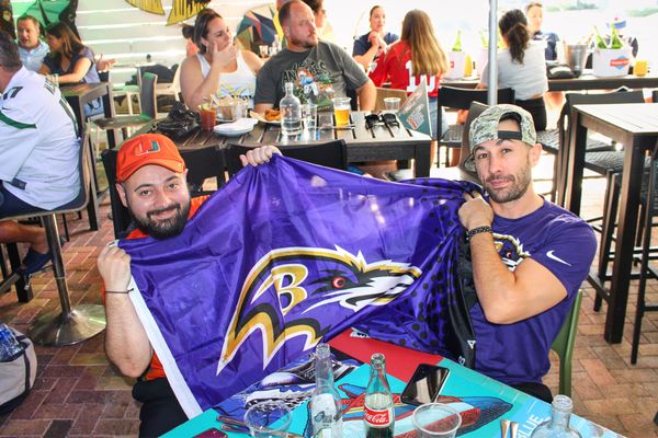 Grails Miami - Restaurant & Sports Bar by null