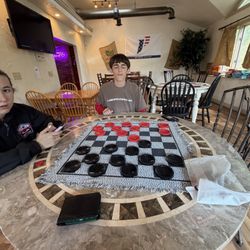 Funky Buffalo - Checkers