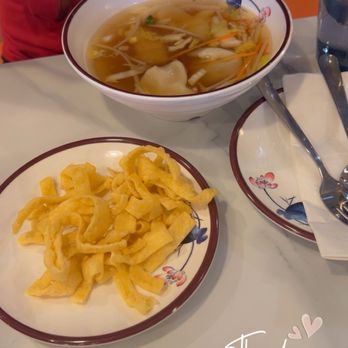 Dumpling Garden - Wonton Soup-small - Noodles Near Me - Marietta, Georgia Dumpling Garden - Wonton Soup-small - Noodles Near Me - Marietta, Georgia