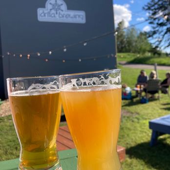 Drífa Brewing - IPA and Juicy Booty NEIPA - Breweries Near Me - Marquette, Michigan