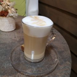 T4 Coffee & Food - Café latte à 3.5€