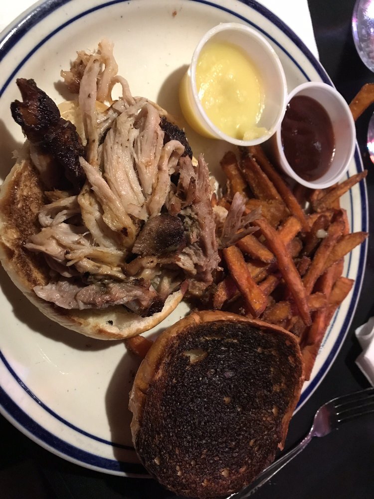 TOLEDO FUNNY BONE 28 Photos & 34 Reviews Comedy Clubs 6140 Levis