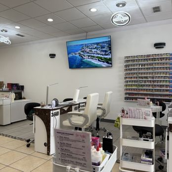 SD Nails - Nail Salons Near Me - San Diego, California