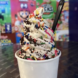 Milky Ways Ice Cream & Cereal Bar - Cookie Crumble with rainbow and chocolate sprinkles